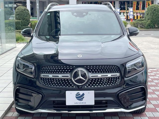 MERCEDES BENZ GLB