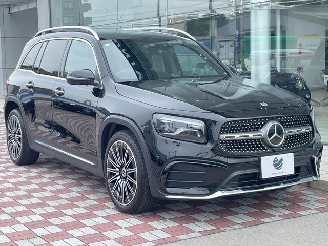 MERCEDES BENZ GLB