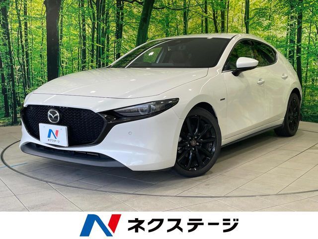 MAZDA3 FASTBACK