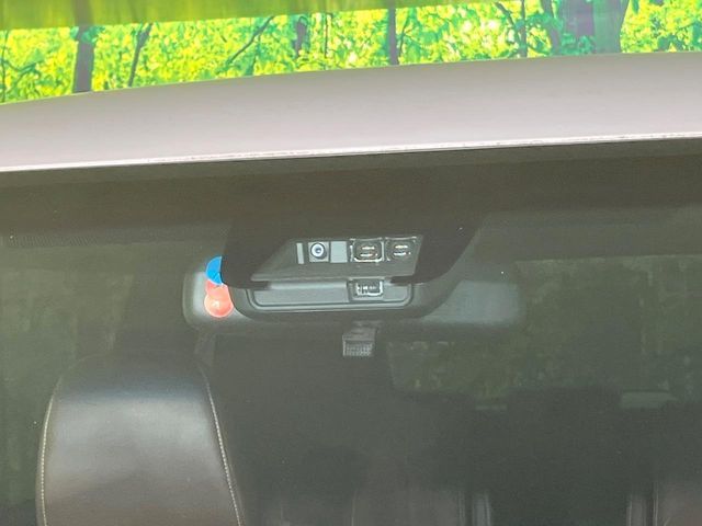 ESTIMA HYBRID 4WD
