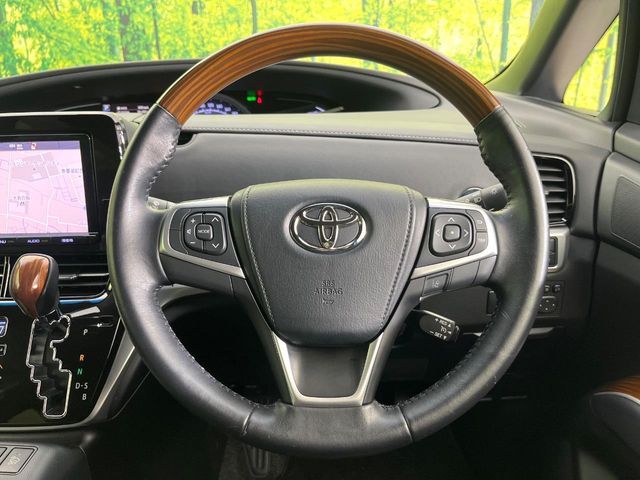 ESTIMA HYBRID 4WD