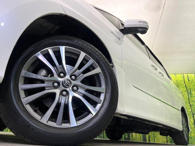 ESTIMA HYBRID 4WD