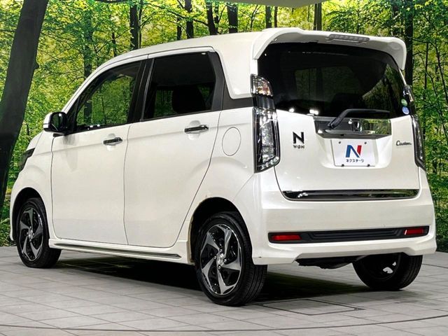 N-WGN CUSTOM 4WD