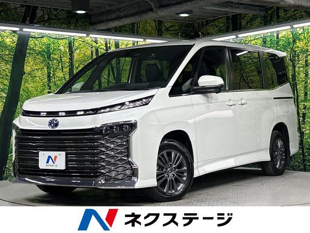 VOXY HYBRID 4WD