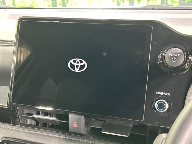 VOXY HYBRID 4WD