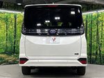 VOXY HYBRID 4WD