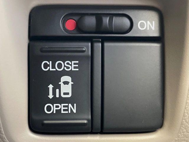 N BOX