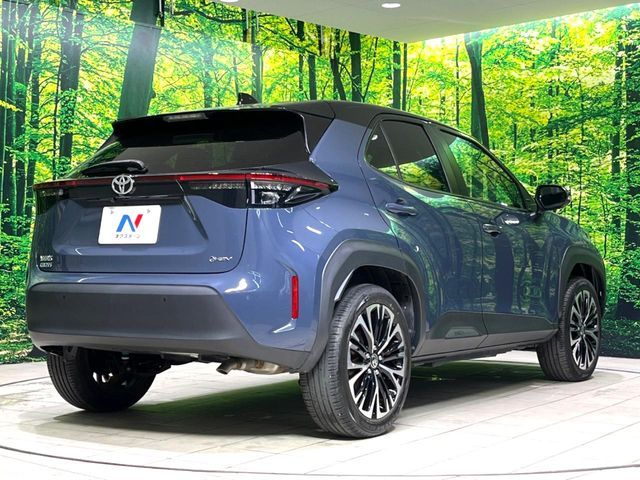 YARIS CROSS HYBRID