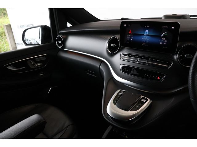 MERCEDES BENZ V class