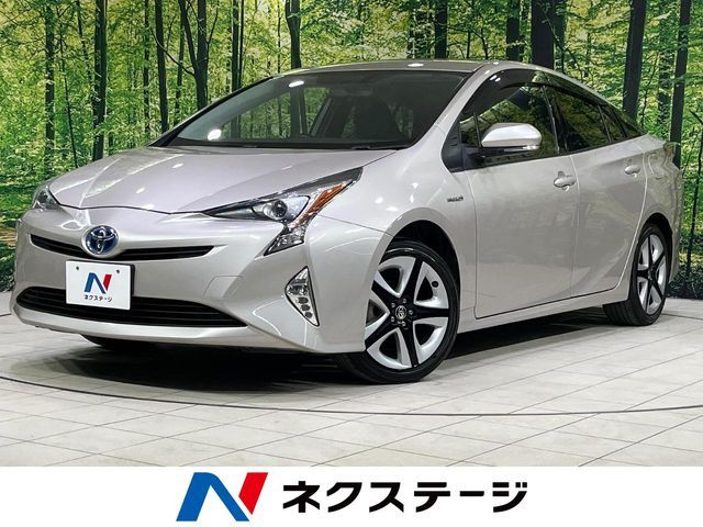 PRIUS 4WD