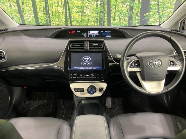 PRIUS 4WD