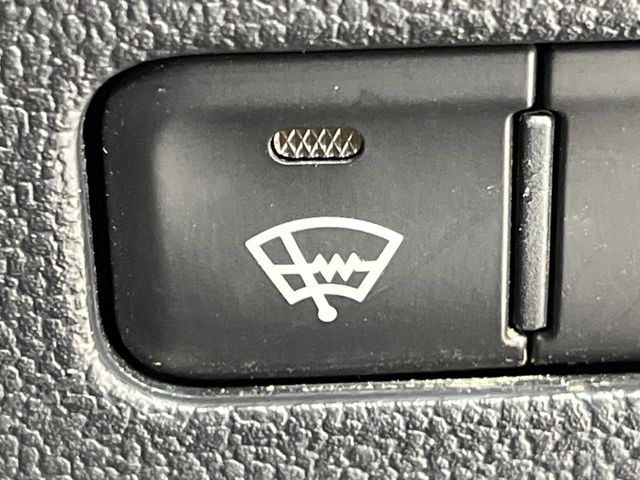 PRIUS 4WD