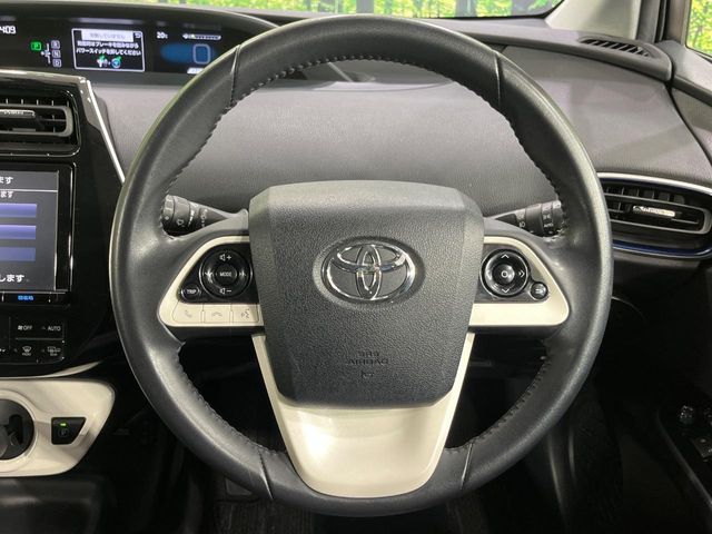 PRIUS 4WD