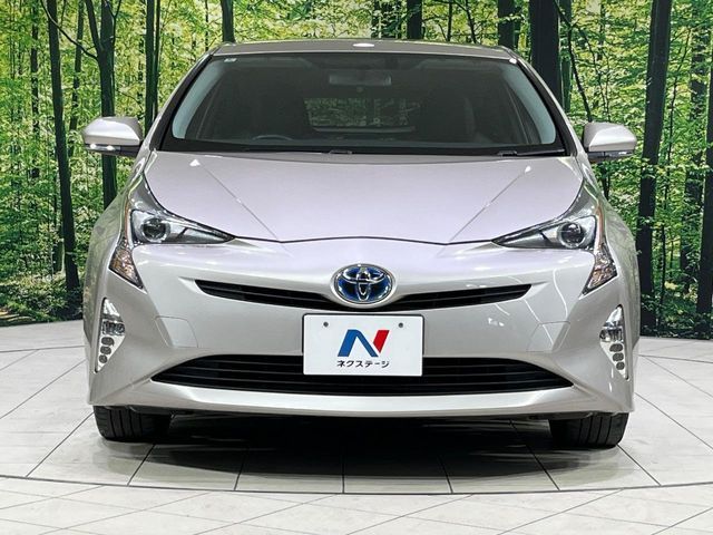 PRIUS 4WD