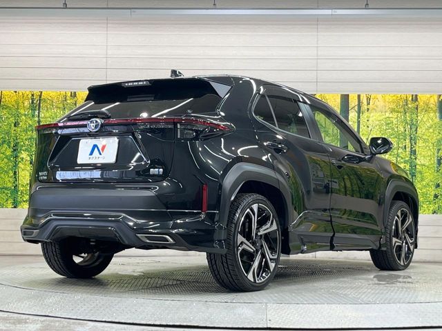 YARIS CROSS HYBRID