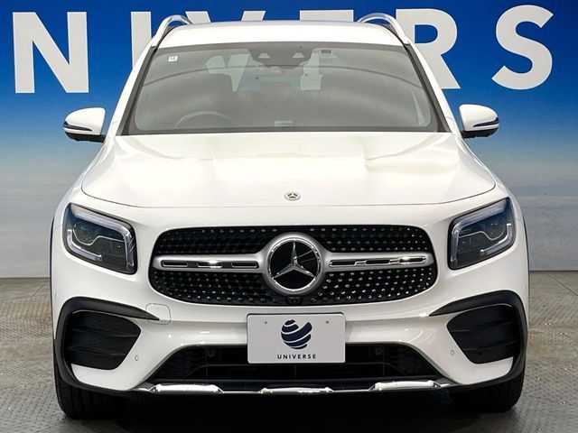 MERCEDES BENZ GLB