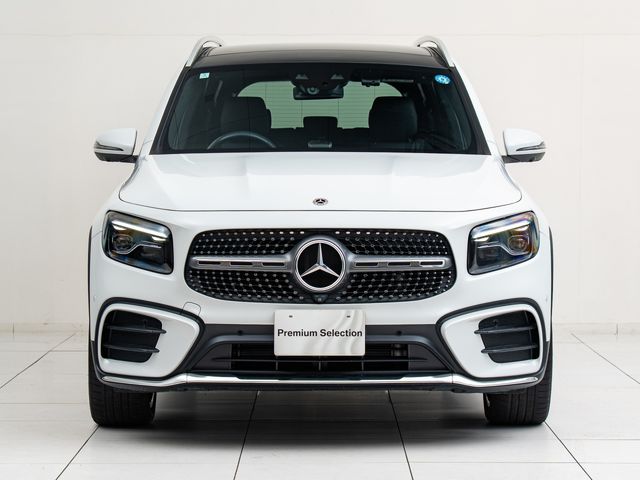 MERCEDES BENZ GLB