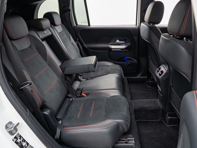 MERCEDES BENZ GLB