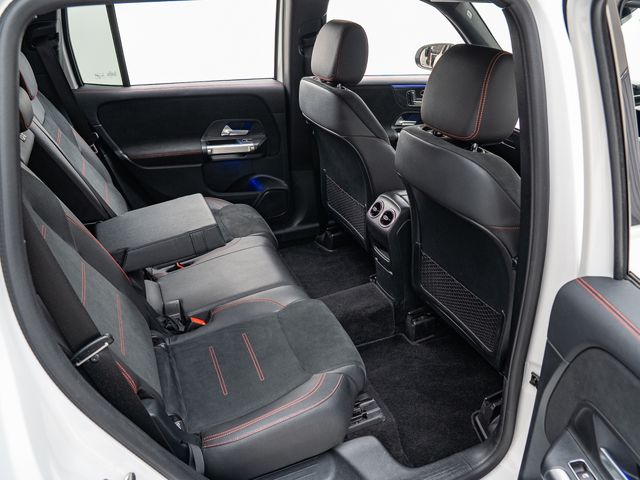 MERCEDES BENZ GLB