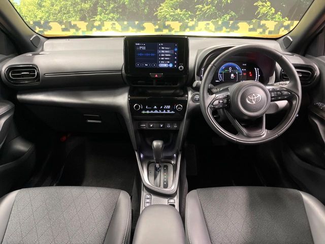 YARIS CROSS HYBRID