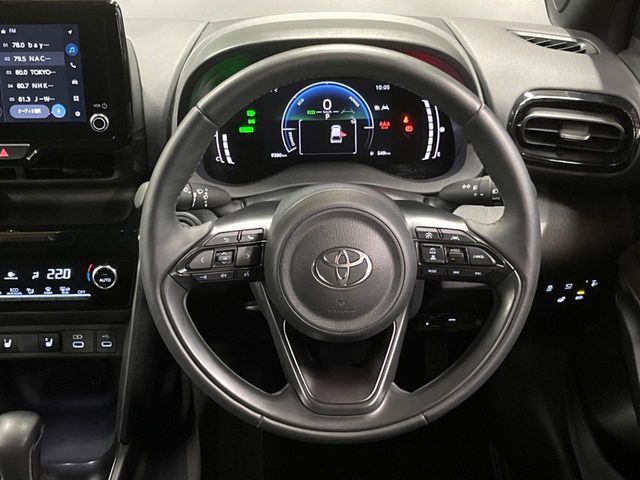 YARIS CROSS HYBRID