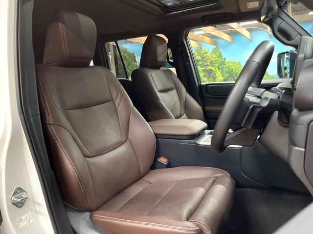LANDCRUISER 250