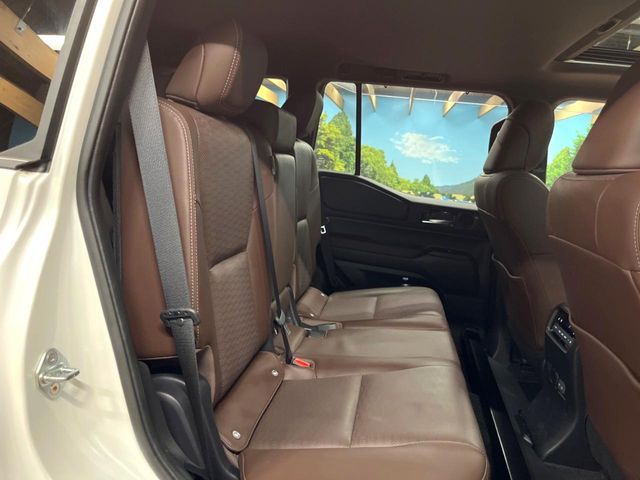 LANDCRUISER 250