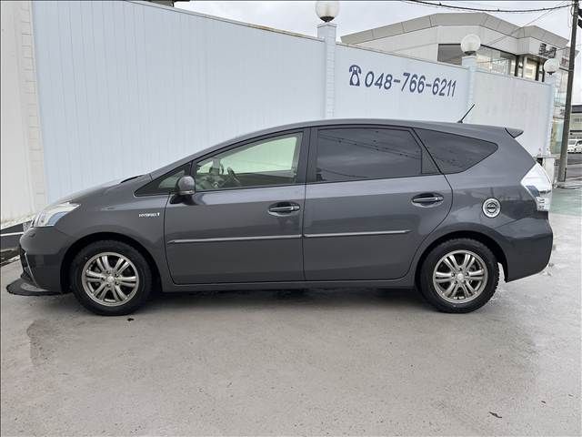 PRIUS Alpha
