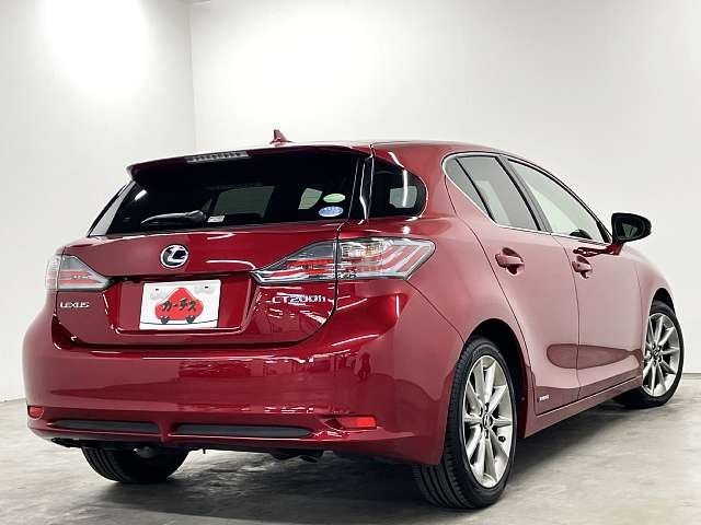 LEXUS CT200h