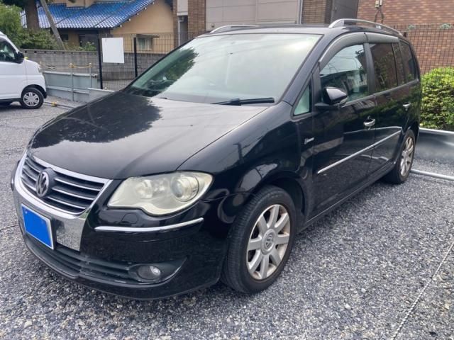 VOLKSWAGEN GOLF TOURAN