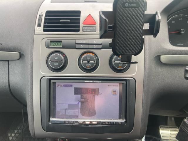 VOLKSWAGEN GOLF TOURAN
