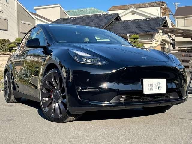 TESLA MODEL Y