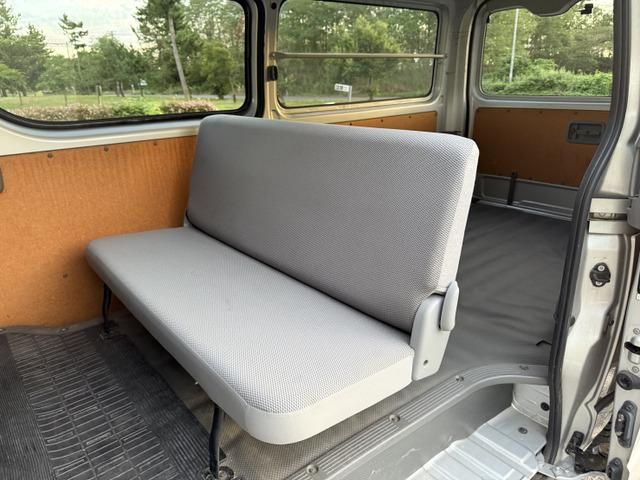 HIACE van 4WD