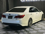 CROWN sedan hybrid