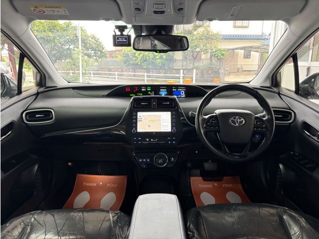 PRIUS PHV
