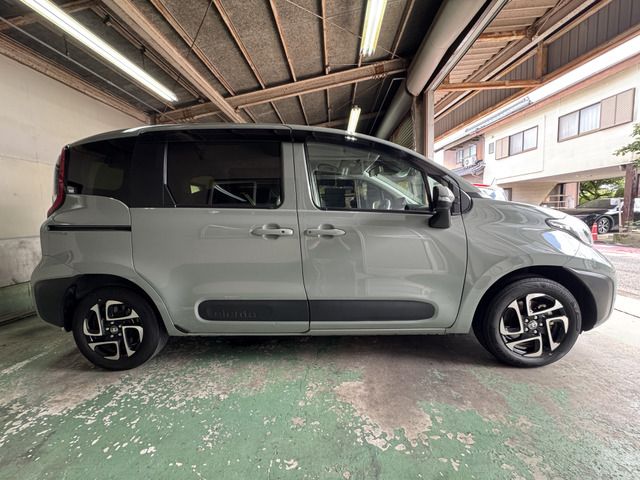 SIENTA HYBRID
