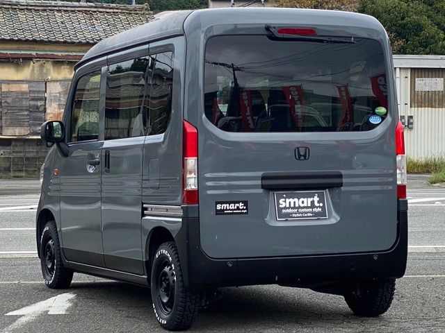 N-VAN