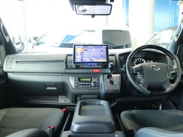 HIACE van 4WD
