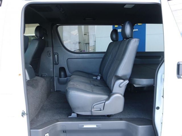 HIACE van 4WD