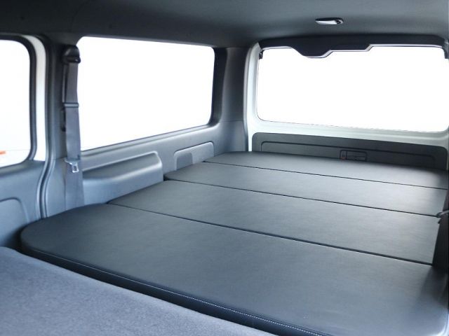 HIACE van 4WD