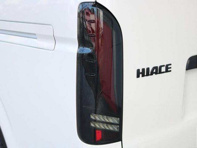 HIACE van 4WD