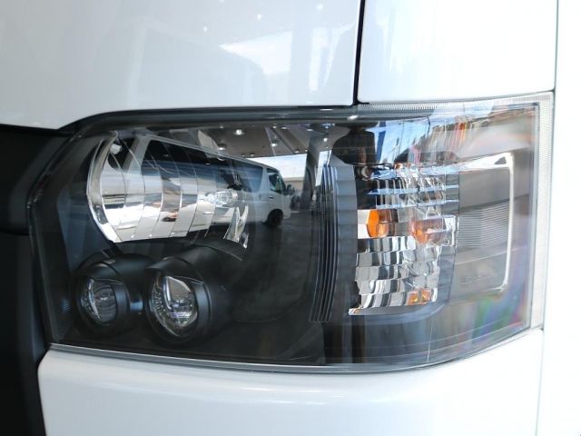 HIACE van 4WD
