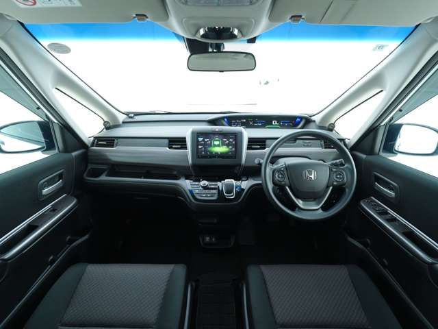 FREED HYBRID 4WD