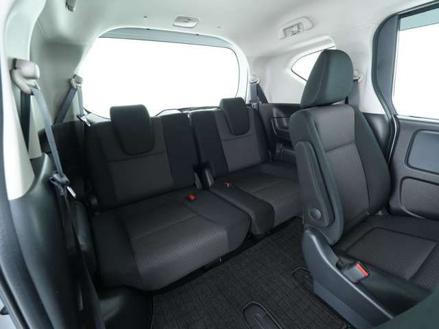 FREED HYBRID 4WD