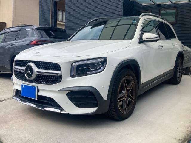 MERCEDES BENZ GLB