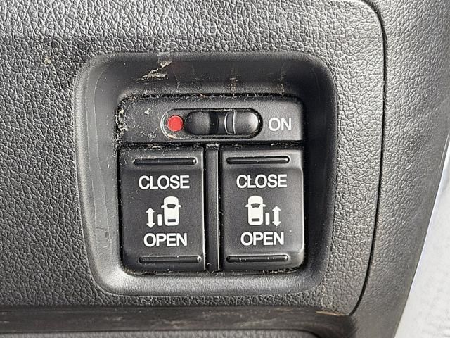 N BOX