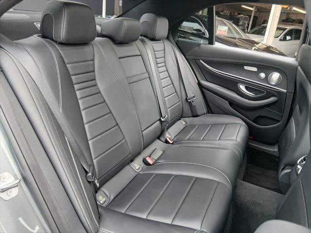 MERCEDES BENZ E class sedan