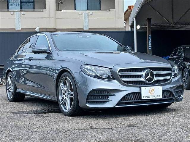 MERCEDES BENZ E class sedan