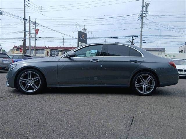 MERCEDES BENZ E class sedan
