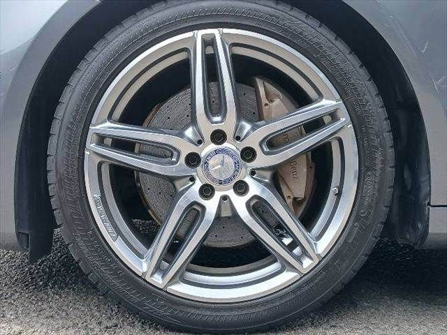 MERCEDES BENZ E class sedan